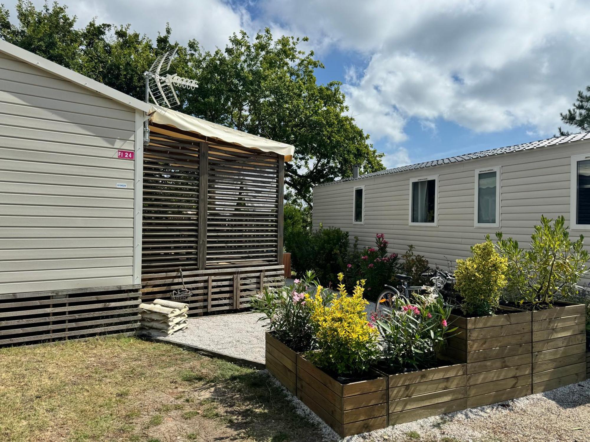 Camping Mobil Xxl - Bord - Les Viviers - Cap Ferret Lège-Cap-Ferret